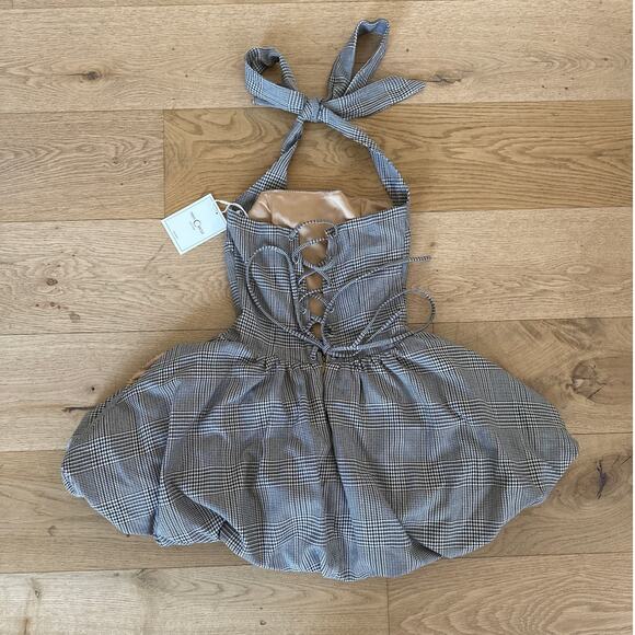 Miss Circle - Dacia Plaid Halter Lace Up Bubble Hem Mini Dress in Black White - Picture 3 of 7